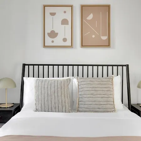 Williamsburg 2br W Wd Private Deck Nr Ferry Nyc-707