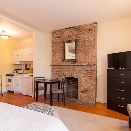 Apartment Gorgeous Apt For 2! Heart Of Manhattan!