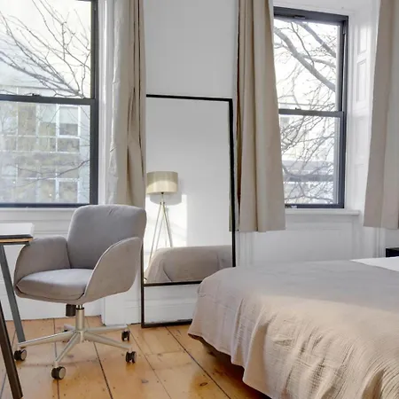 Williamsburg 2br W Wd Private Deck Nr Ferry Nyc-707 New York