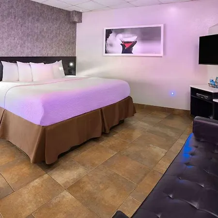 Hotel Ramada By Wyndham Bronx