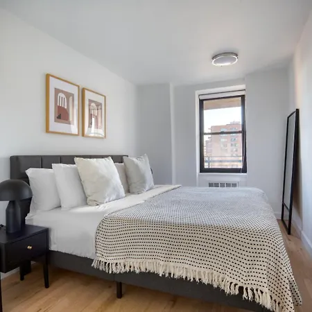 Apartment Uws 1br W Elevator Wd Nr Park Nyc-1322