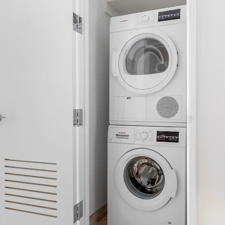 Apartment Fidi W Gym Doorman Wd Nr St Nyc-981 New York