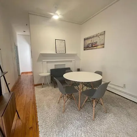 Beautiful & Massive 4 Bdr With Bonus Perks! New York