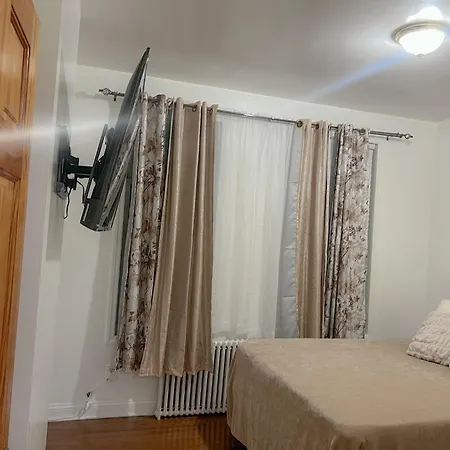2 Bedroom Bliss In College Point *