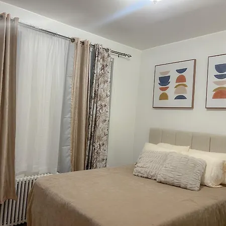 2 Bedroom Bliss In College Point Apartment New York