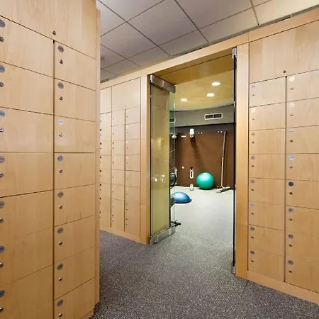 Global Luxury Suites At 10 Hanover Square