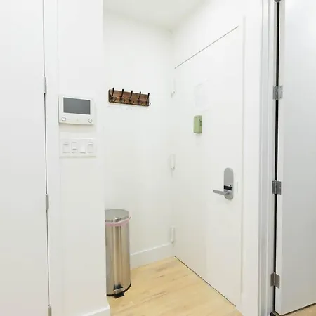 Apartment 1597-1 Large W D In The Unit Prime Ues *