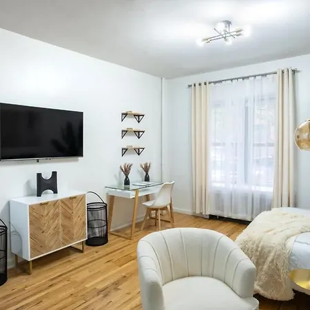 74-1a New In Prime Uws - Gym In Building Apartment New York