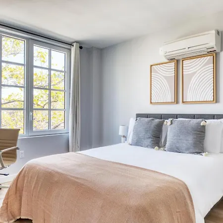 Dumbo 2br W Wd Roof Gym Nr Timeout Building Nyc-960
