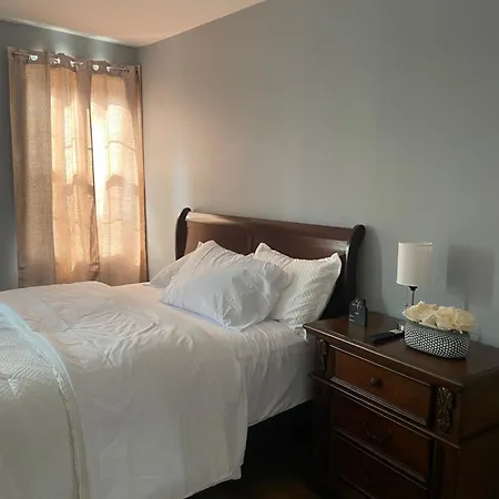 Haus Serenity Homestay *