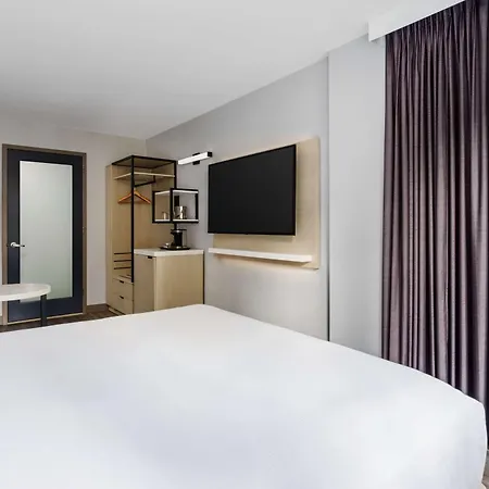 Doubletree By Hilton Midtown Fifth Ave