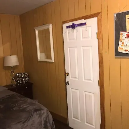 One Of A Kind Llc Guest house