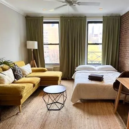 Luxury 1bd Next To Time Square Apartment *