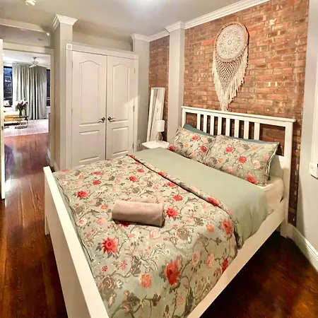 Luxury 1bd Next To Time Square Apartment New York