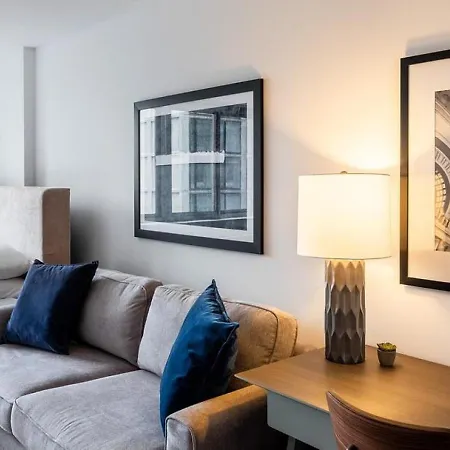 Apartment Landing - Modern With Amazing Amenities