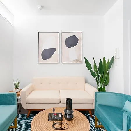 444-2c Newly Renovated 1br In Hell's Kitchen * New York