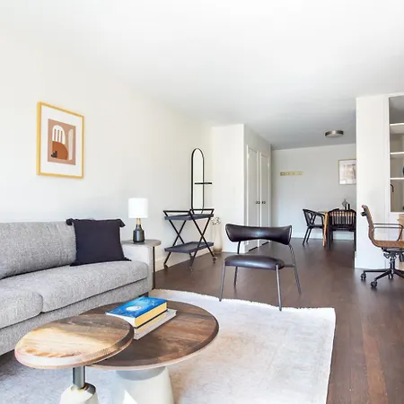Apartment Ues 1br W Doorman Elevator Gym Nr Park Nyc-565
