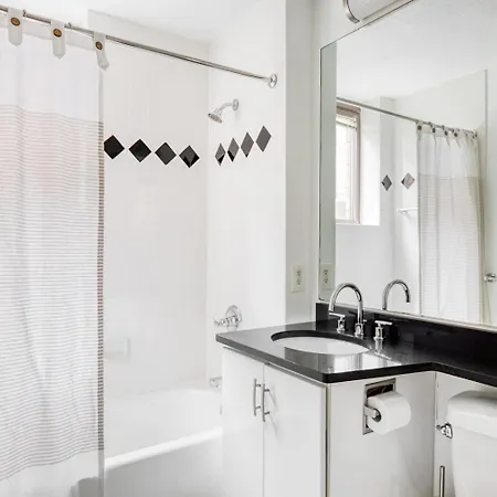 Uws 1br W Gym Sun Terrace Nr Park Nyc-713