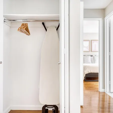 Uws 1br W Gym Sun Terrace Nr Park Nyc-713