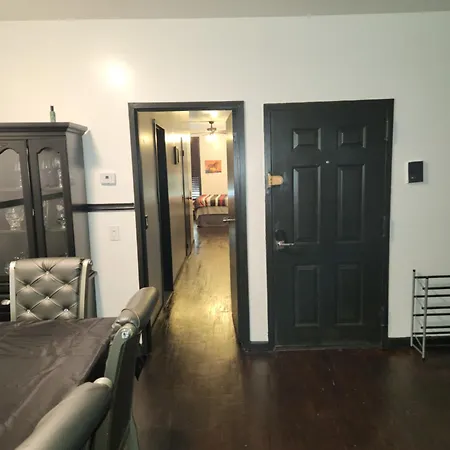 Apartment Spacious 3br, 2b *