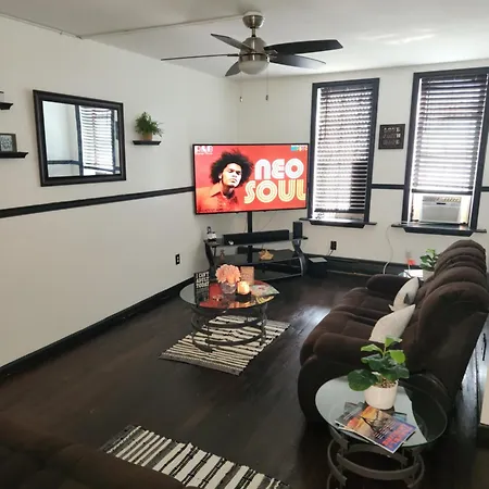 Spacious 3br, 2b