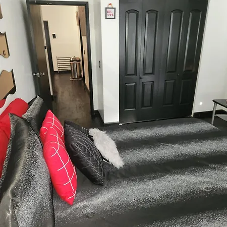 Apartment Spacious 3br, 2b