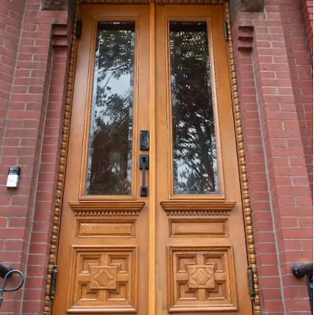 Modern 1br Exclusive Space In Historic Brooklyn