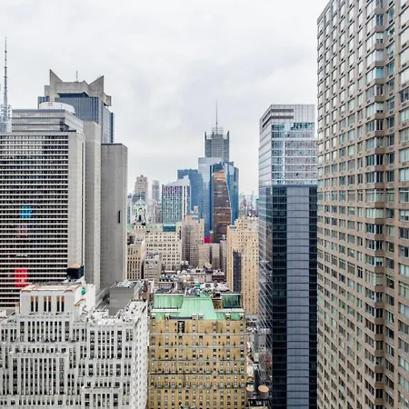 Apartment Midtown 2br W Gym Doorman Nr Times Square Nyc-1400 *