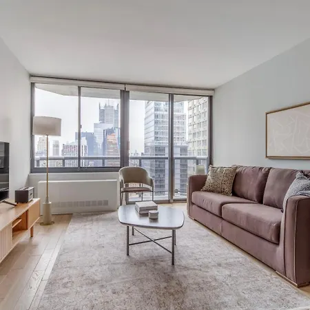 Midtown 2br W Gym Doorman Nr Times Square Nyc-1400 New York