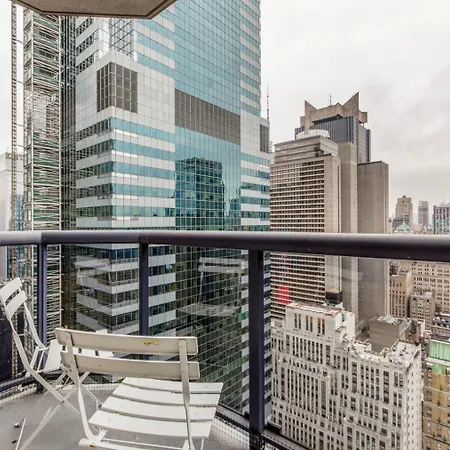 Midtown 2br W Gym Doorman Nr Times Square Nyc-1400 New York