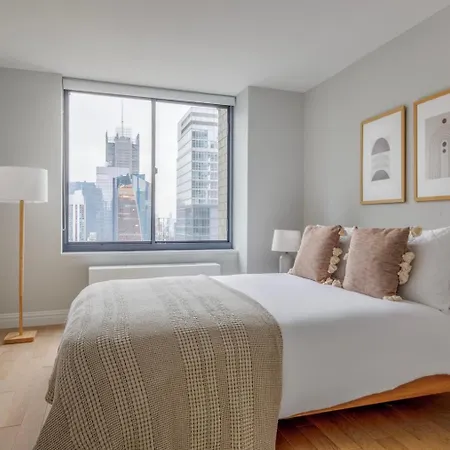 Midtown 2br W Gym Doorman Nr Times Square Nyc-1400