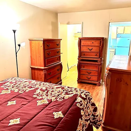 Bronx Botanical Gardens Homestay New York
