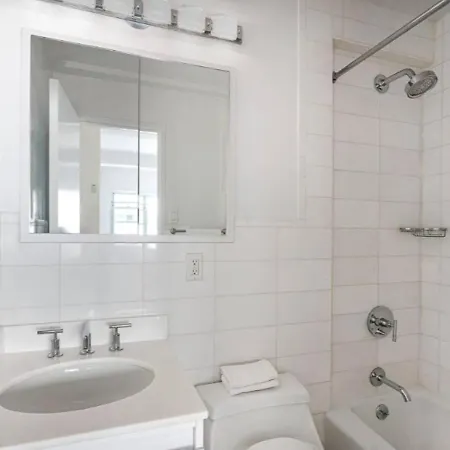 Lovely 4 Bedroom In Nyc! *