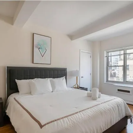 Lovely 4 Bedroom In Nyc! Apartment