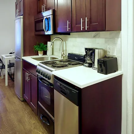 2 Bedroom Cozy Unit In Lower Manhattan New York