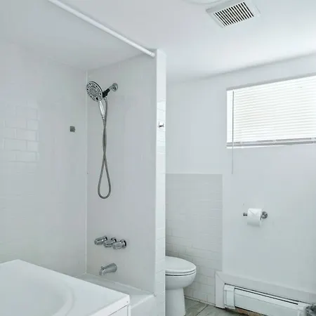 Apartment Luxury Lower Ground 2bd - Manhattan