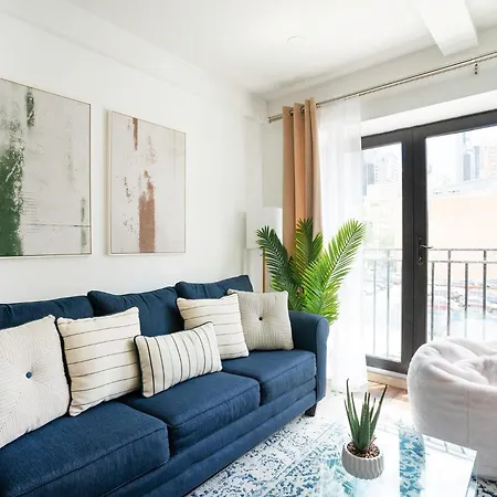 809-3a 1br Columbus Circle Elevator W D * New York