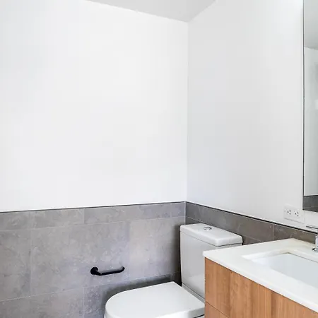 East Village 2br W Doorman Nr Union Square Nyc-1155 *