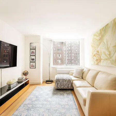 Immaculate 2bd 2ba At Ues *