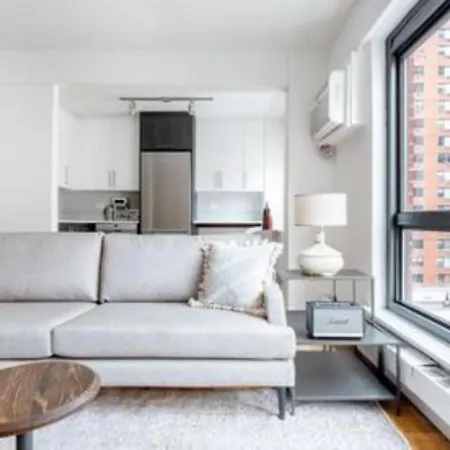 Comfortable 3 Bedroom *