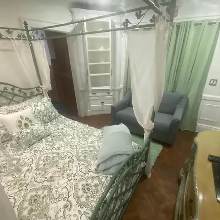 Guest house Historical Quiet In Queens New York