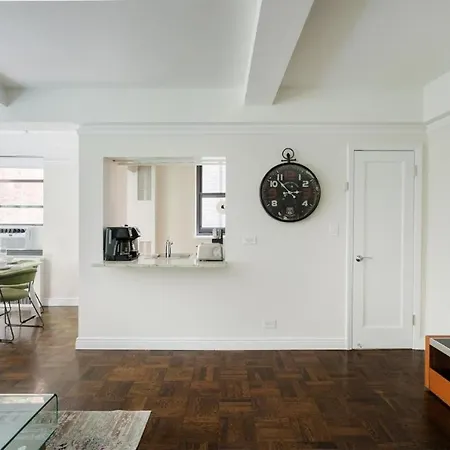 Apartment Luxurious 1 Bedroom New York