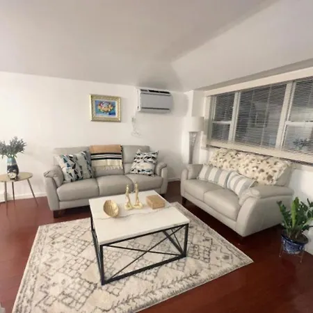 Trendy 2 Bedroom *