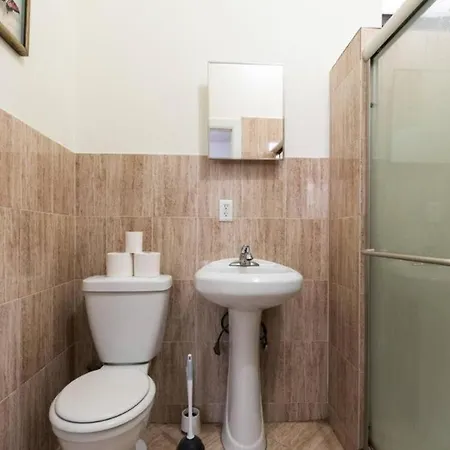 Majestic 3 Bedroom In Nyc! Apartment *