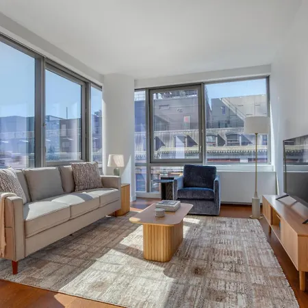 Apartment Blueground Hudson Yards Gym Rock Arcade Nyc-1453