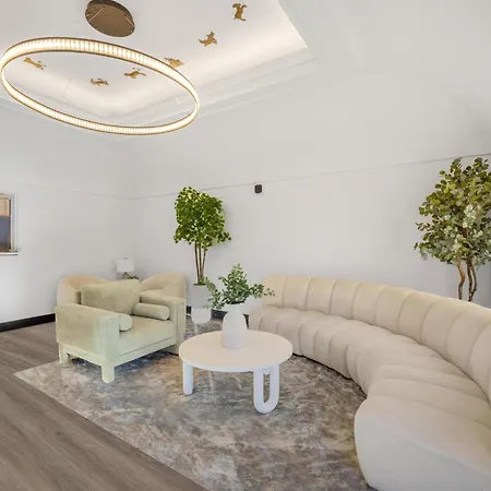 Modern Luxe In Bay Ridge: Your Brooklyn Hideaway * New York