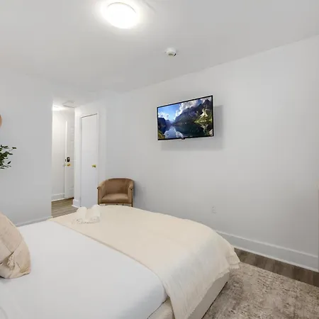Apartment Serenity In Bay Ridge: Modern Getaway In Brooklyn New York