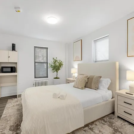 Serenity In Bay Ridge: Modern Getaway In Brooklyn