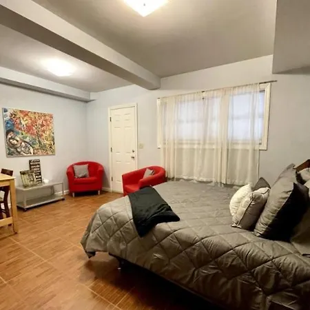 Appealing 1 Bedroom Apt In Nyc! Apartment