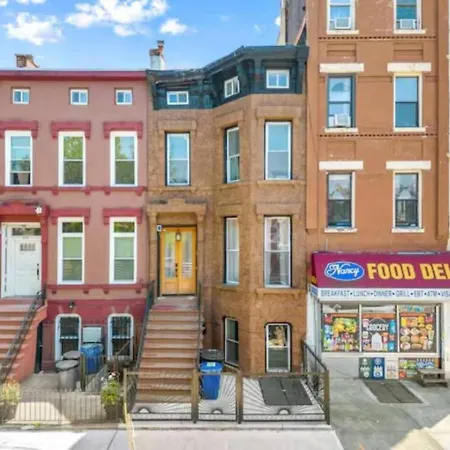 Cozy And Spacious 1br In Bed-stuy Brooklyn Apartment *